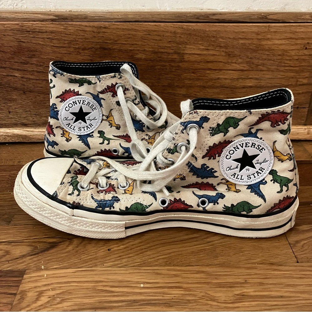 Converse Dinosaur Print Sneakers - Multicolor